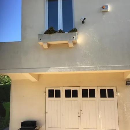 Vila L'adret Et Sa Piscine