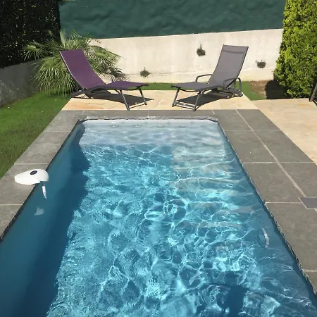 빌라 L'adret Et Sa Piscine *